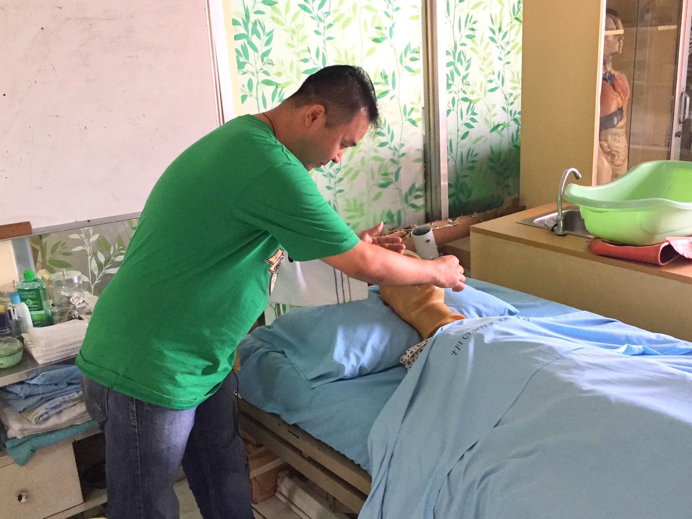 介護を学ぶフィリピン人 まごのてグローバル